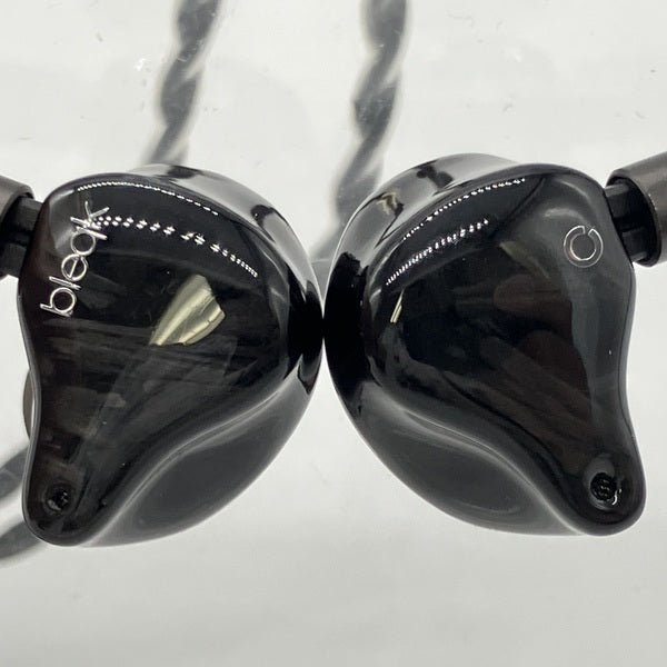 【中古】bleqk Lowmaster【秋葉原】