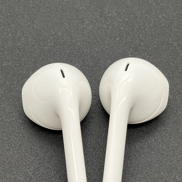 【中古】EarPods with Lightning Connector【秋葉原】