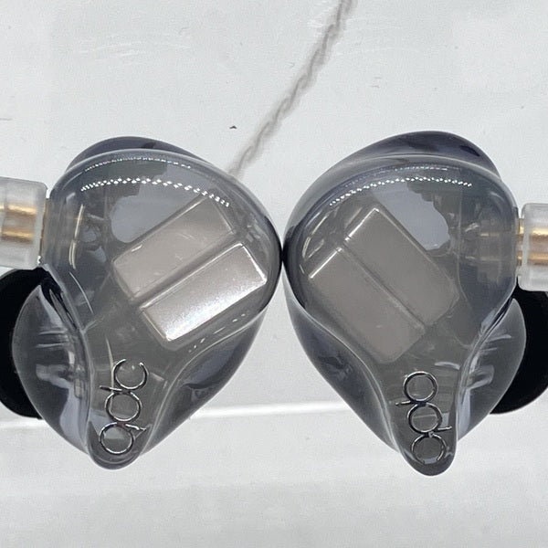 【中古】Studio 8SS 【QDC-STUDIO-8SS】【秋葉原】