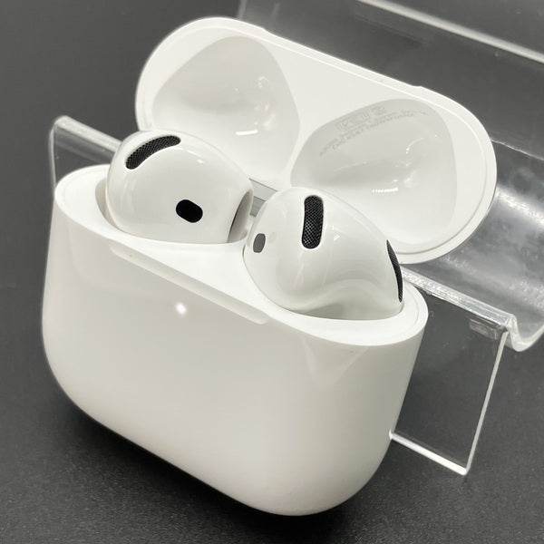 【中古】AirPods 4 MXP93J/A（アクティブノイズキャンセリング搭載）【秋葉原】