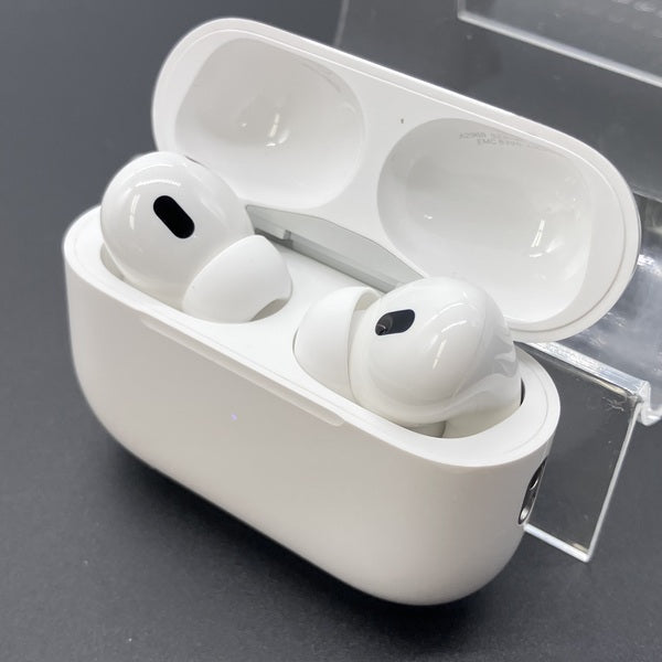 【中古】MagSafe充電ケース(USB-C)付きAirPods Pro(第2世代) MTJV3JA【秋葉原】