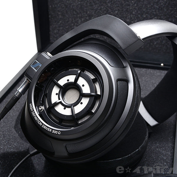 HD 820