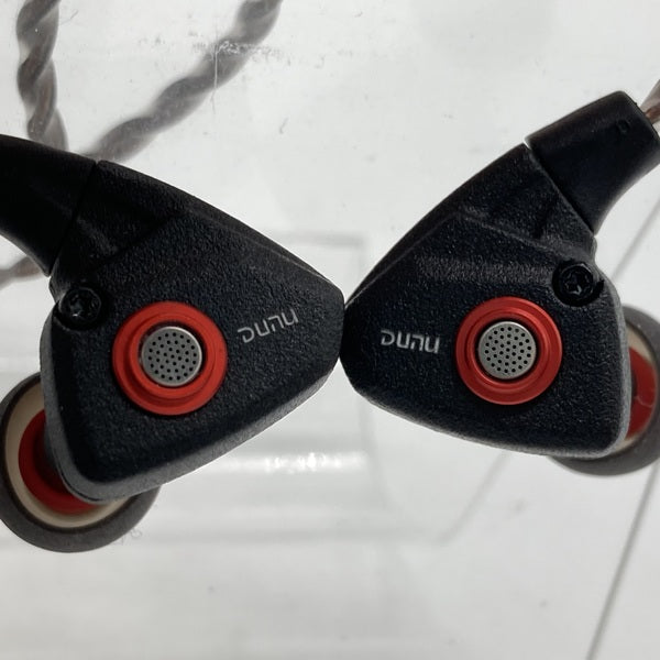 【中古】TITAN S サンドストーンブラック【日本橋】