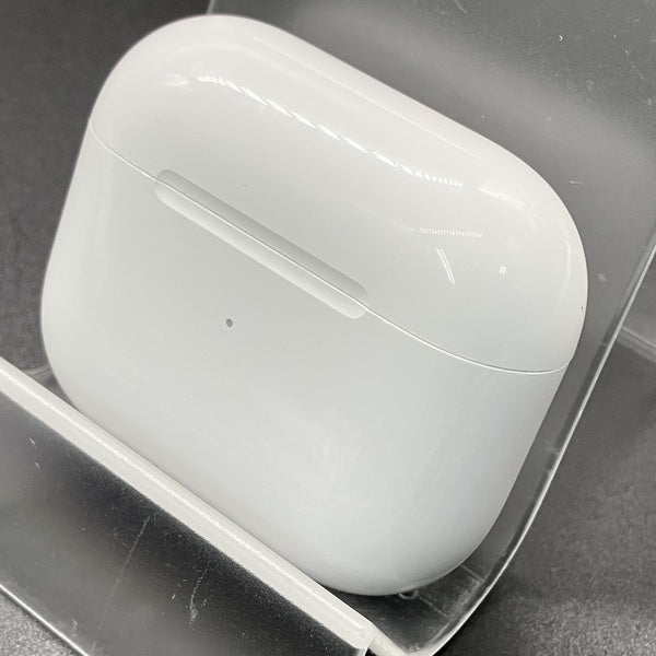 【中古】AirPods 充電ケース (第3世代)【秋葉原】