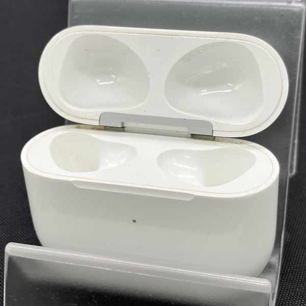 【中古】AirPods 充電ケース (第3世代)【秋葉原】