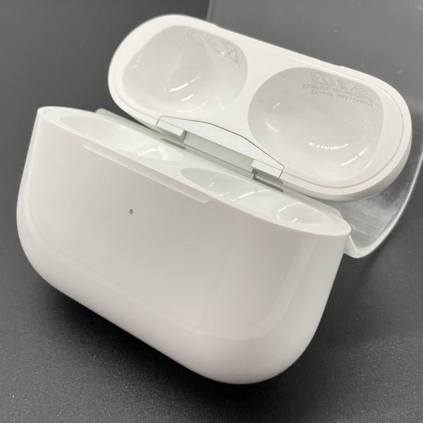 【中古】AirPods Pro 充電ケース(MagSafe)【秋葉原】